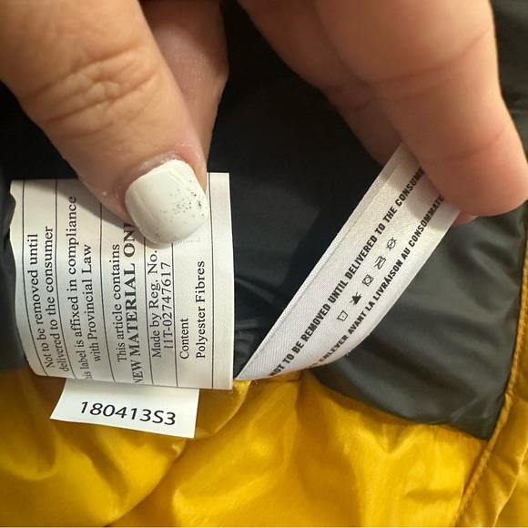 Herschel Supply LARGE MUSTARD Featherless High Fill Jacket CUTE BRAND NEW w/Tags - Picture 14 of 16